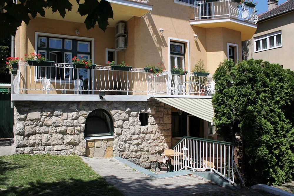 Villa Hotel Kristal ブダペスト エクステリア 写真